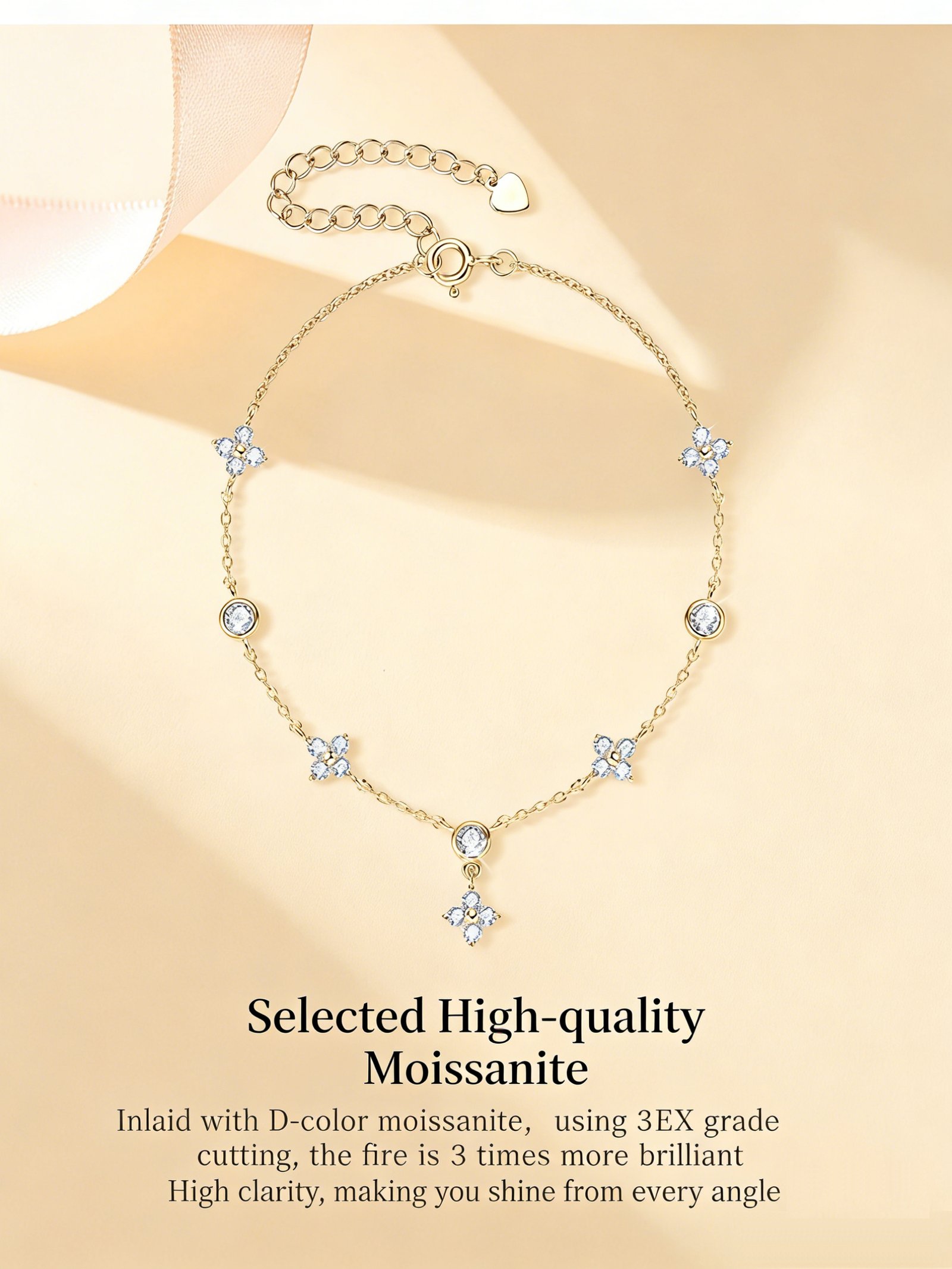 SYMARA lucky clover bracelet in 925 silver featuring D-color moissanite