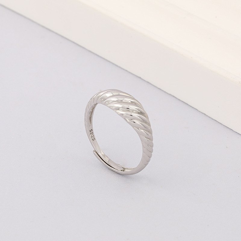White gold Plated Croissant Twist Ring
