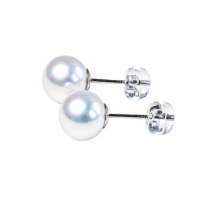5mm freshwater pearl stud earrings, mini everyday style on white background