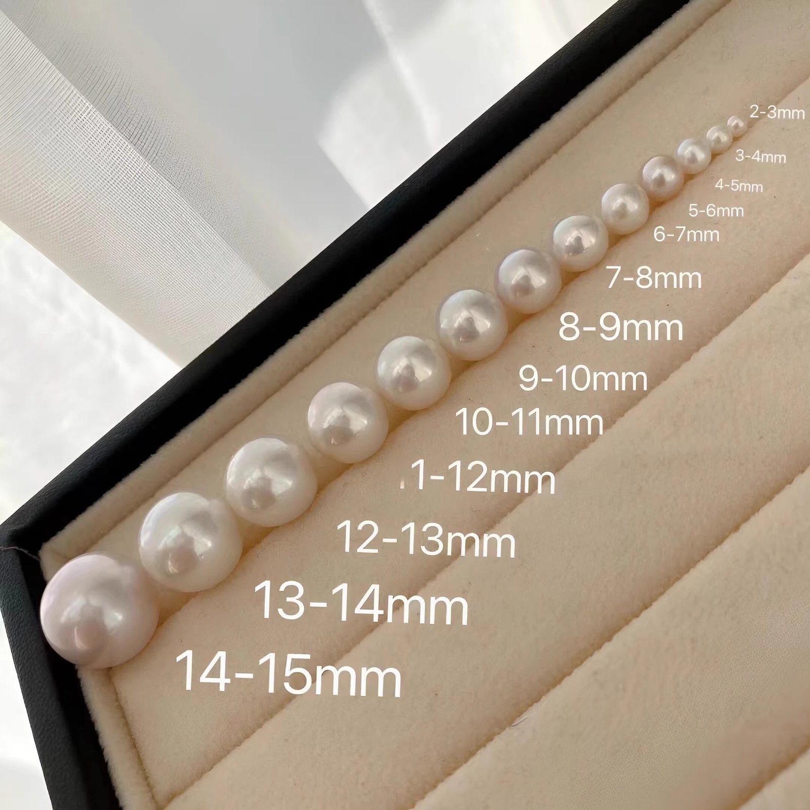 AAAA grade 10mm freshwater pearl studs