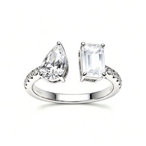 Toi et moi diamond ring in 18K white gold with 2CT lab-grown diamonds, front view