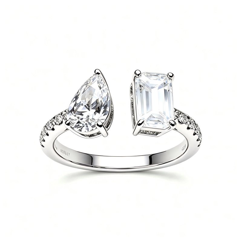 Toi et moi diamond ring in 18K white gold with 2CT lab-grown diamonds, front view