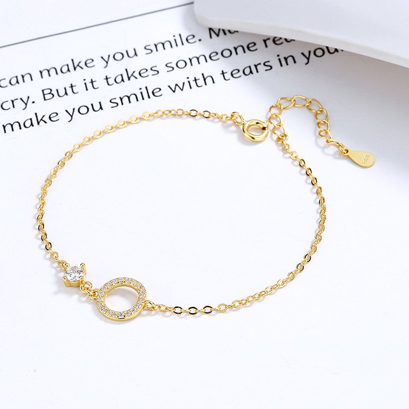 Love Gravity 925 sterling silver grandmother granddaughter bracelet with gold plating and sparkling cubic zirconia